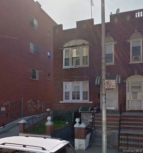 35-46 92nd St, New York, NY 11372