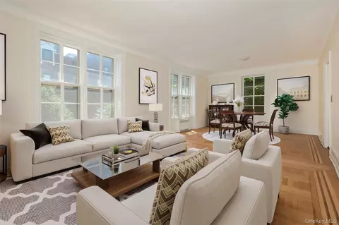 34-22 81 St #42, New York, NY 11372