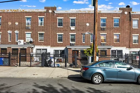 2058 Washington Ave, New York, NY 10457