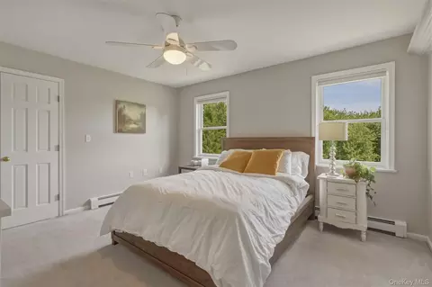Bedroom - 79 Millbrook Rd, Wallkill, NY 12589 photo 2 of 3