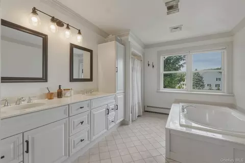 Bath - 79 Millbrook Rd, Wallkill, NY 12589 photo 1 of 3
