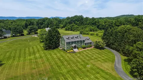 Exterior - 79 Millbrook Rd, Wallkill, NY 12589 photo 5 of 7