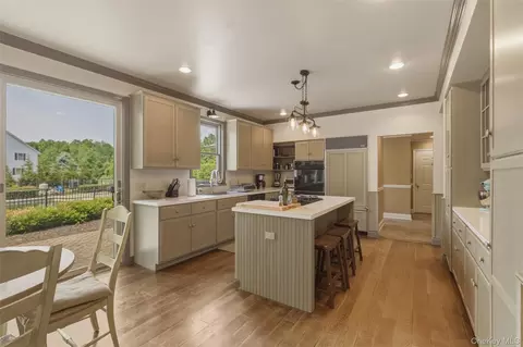 Kitchen - 79 Millbrook Rd, Wallkill, NY 12589 photo 3 of 5