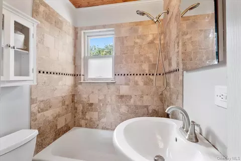 Bath - 85 Bleloch Ave, Peekskill, NY 10566 photo 2 of 2