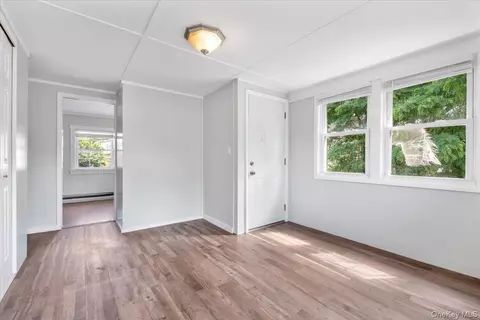 Entry Way - 85 Bleloch Ave, Peekskill, NY 10566 photo 1 of 4