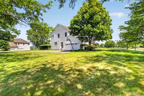 Exterior - 4 Augusta Ct, Monroe, NY 10950 photo 5 of 5