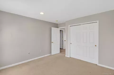 Bedroom - 4 Augusta Ct, Monroe, NY 10950 photo 6 of 7