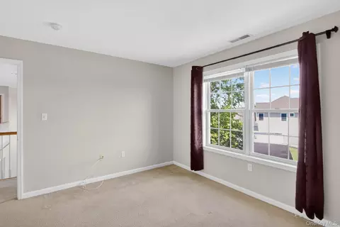 Bedroom - 4 Augusta Ct, Monroe, NY 10950 photo 2 of 7