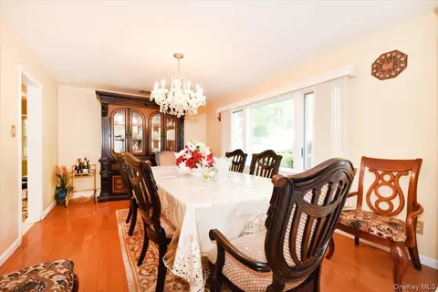 Dining - 22 Chatham Rd, Commack, NY 11725 photo 2 of 2