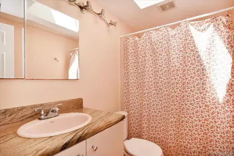 Bath - 22 Chatham Rd, Commack, NY 11725 photo 3 of 4