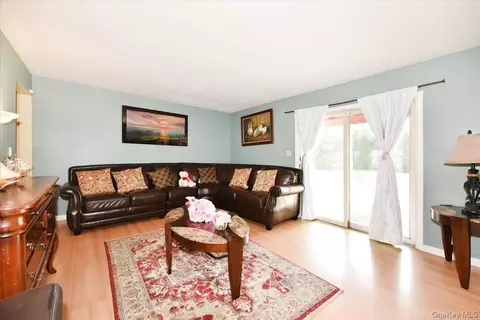 Living - 22 Chatham Rd, Commack, NY 11725 photo 5 of 5