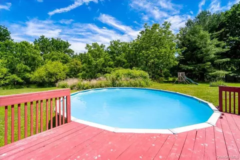 Exterior - Undisclosed, Warwick, NY 10990 photo 4 of 9