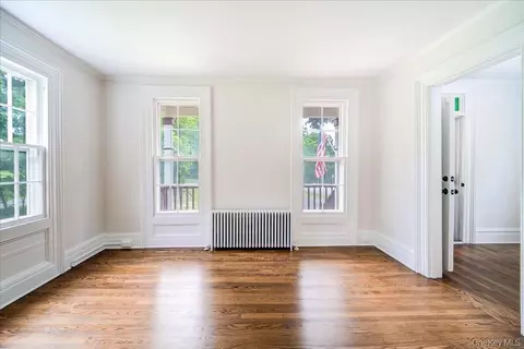 Living - Undisclosed, Warwick, NY 10990 photo 1 of 10