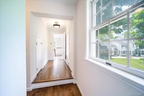 Entry Way - Undisclosed, Warwick, NY 10990 photo 3 of 4