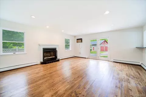 Living - Undisclosed, Warwick, NY 10990 photo 10 of 10