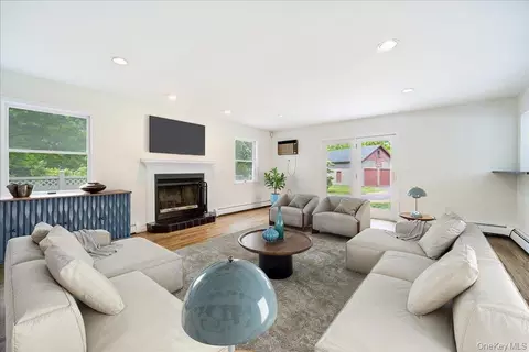 Living - Undisclosed, Warwick, NY 10990 photo 5 of 10
