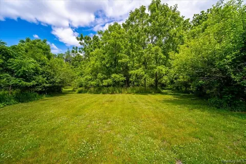 Exterior - Undisclosed, Warwick, NY 10990 photo 7 of 9