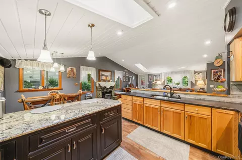 Kitchen - 5 Echo Trl, Monroe, NY 10950 photo 4 of 4
