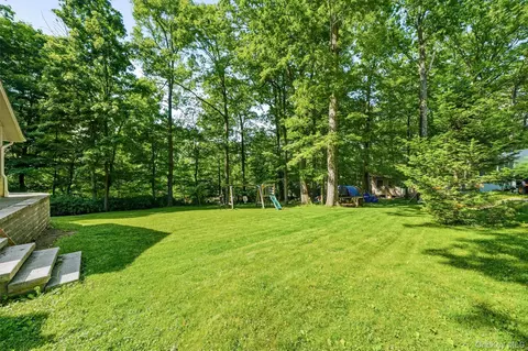 Exterior - 5 Echo Trl, Monroe, NY 10950 photo 6 of 13