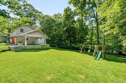 Exterior - 5 Echo Trl, Monroe, NY 10950 photo 11 of 13