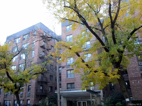 4315 Webster Ave #1B, New York, NY 10704