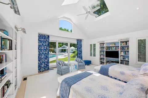 Bedroom - 18-24 Jagger Ln, Westhampton, NY 11977 photo 1 of 6