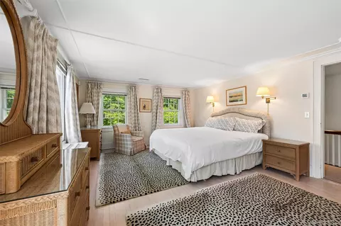Bedroom - 18-24 Jagger Ln, Westhampton, NY 11977 photo 4 of 6