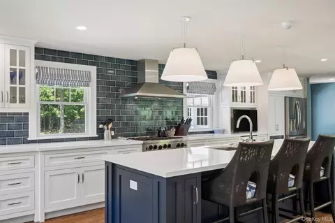 Kitchen - 18-24 Jagger Ln, Westhampton, NY 11977 photo 4 of 4