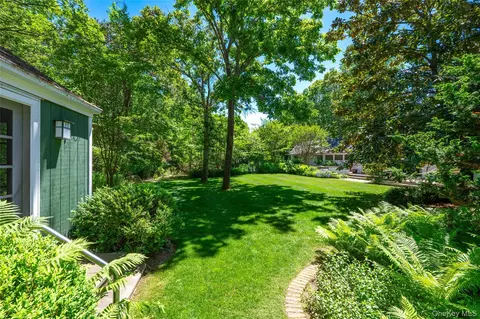 Exterior - 18-24 Jagger Ln, Westhampton, NY 11977 photo 13 of 15