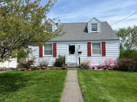 64 Kathwood Rd, Yonkers, NY 10710
