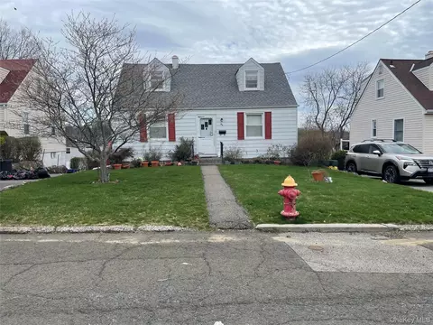 64 Kathwood Rd, Yonkers, NY 10710