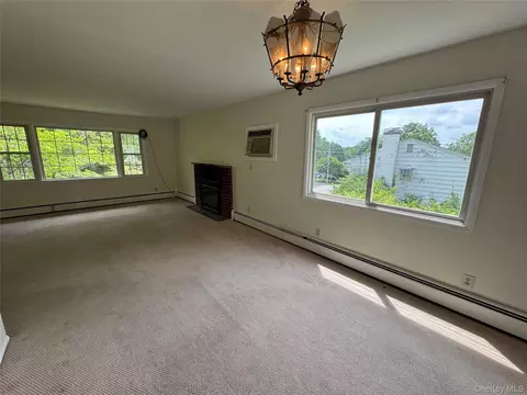 Living - 11 Lynbrook Rd, Poughkeepsie, NY 12603 photo 1 of 11