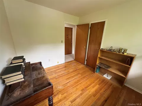 Bedroom - 11 Lynbrook Rd, Poughkeepsie, NY 12603 photo 2 of 9