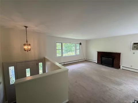 Living - 11 Lynbrook Rd, Poughkeepsie, NY 12603 photo 9 of 11