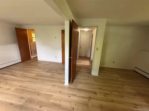 Entry Way - 11 Lynbrook Rd, Poughkeepsie, NY 12603 photo 2 of 2