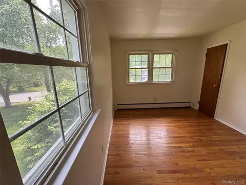 Bedroom - 11 Lynbrook Rd, Poughkeepsie, NY 12603 photo 5 of 9