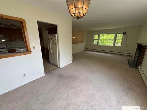 Living - 11 Lynbrook Rd, Poughkeepsie, NY 12603 photo 4 of 11