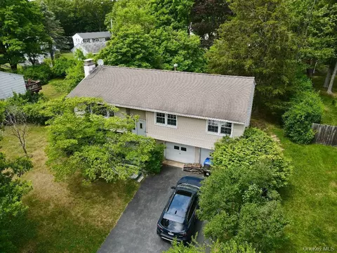 View/Area - 11 Lynbrook Rd, Poughkeepsie, NY 12603 photo 4 of 4