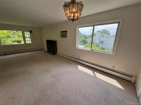 Living - 11 Lynbrook Rd, Poughkeepsie, NY 12603 photo 7 of 11
