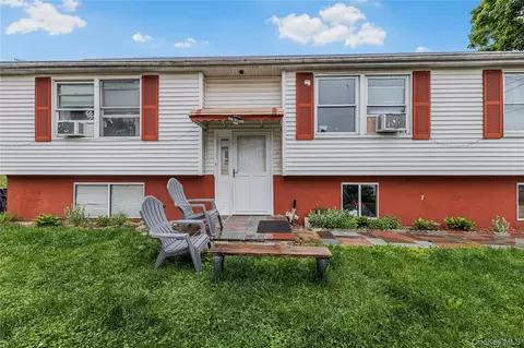 82 Riverdale Ave, White Plains, NY 10607