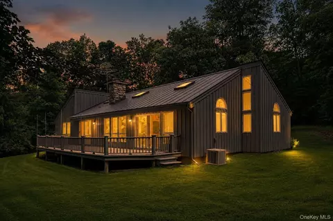 436 Schoolhouse Rd #62, Austerlitz, NY 12017