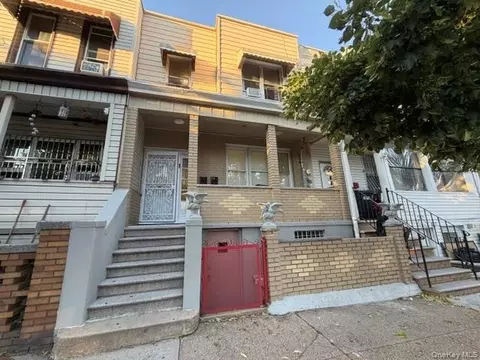 1656 Zerega Ave, New York, NY 10462