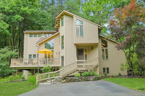 21 Hawkes Ave, Ossining, NY 10562