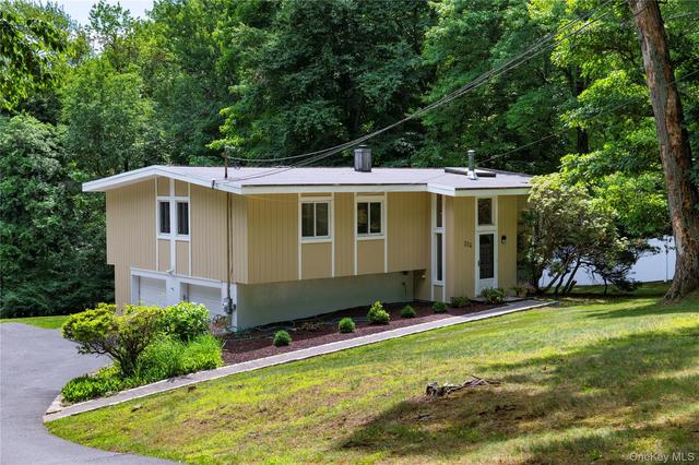 326 Lovell St, Mahopac, NY 10541