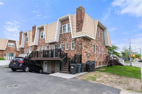 1666 Seagirt Blvd, Far Rockaway, NY 11691