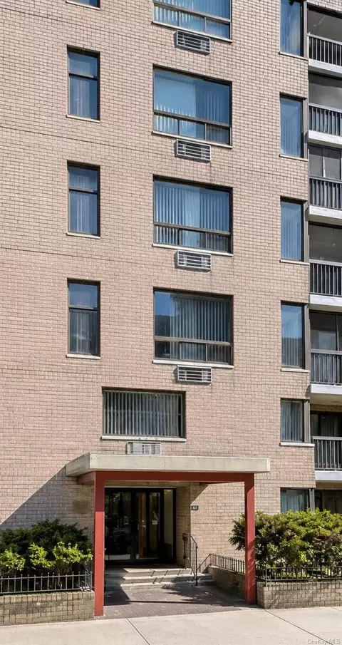 134-46 Maple Ave #5B, Flushing, NY 11355