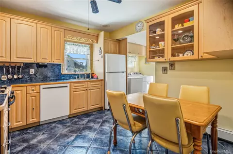 Other - 115 Cedar Ave, Patchogue, NY 11772 photo 5 of 8