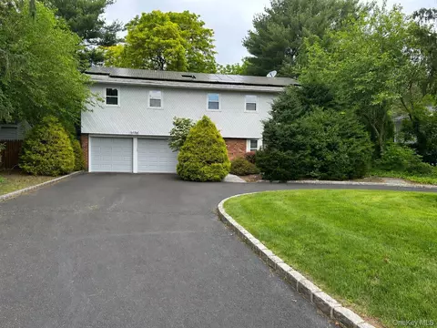 8 Foothill Ln, East Northport, NY 11731