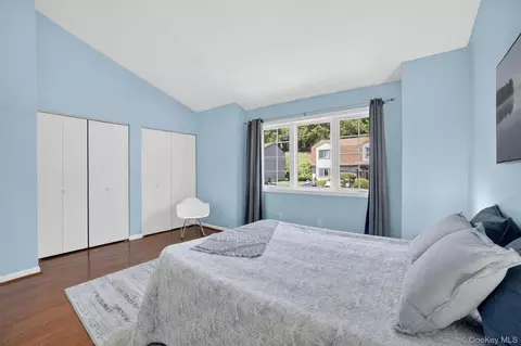 Bedroom - 9 Maple Crest Dr, Peekskill, NY 10566 photo 6 of 6