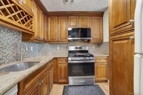 Kitchen - 9 Maple Crest Dr, Peekskill, NY 10566 photo 1 of 2